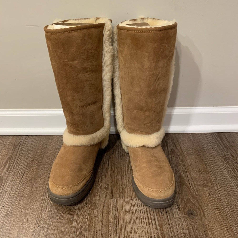 Ugg Sunburst Boots - 8